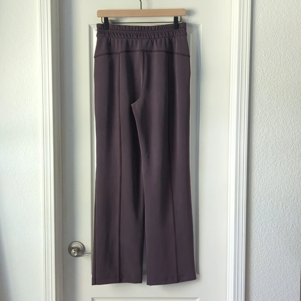 NWOT - lululemon Softstreme High Rise Pants Regular - Sequoia - Size 6 - Picture 4 of 9